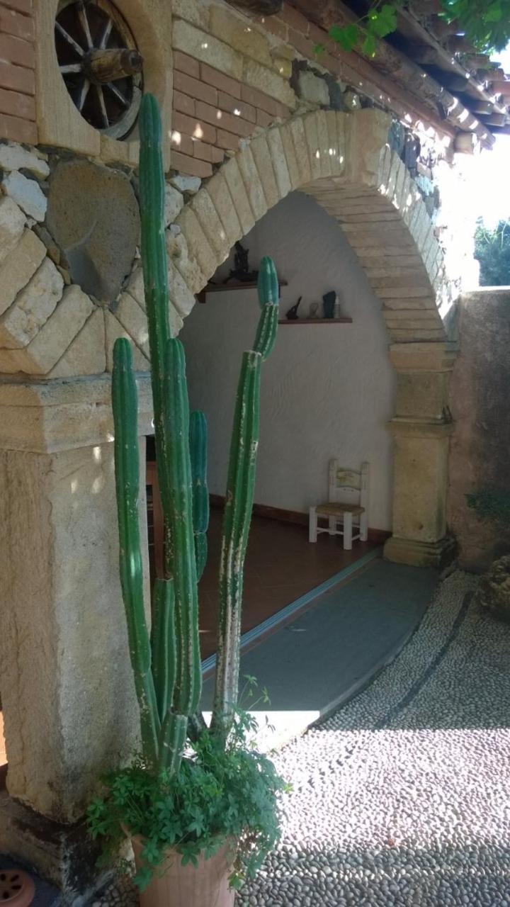 Agriturismo Il Melograno Riola Sardo Exterior foto